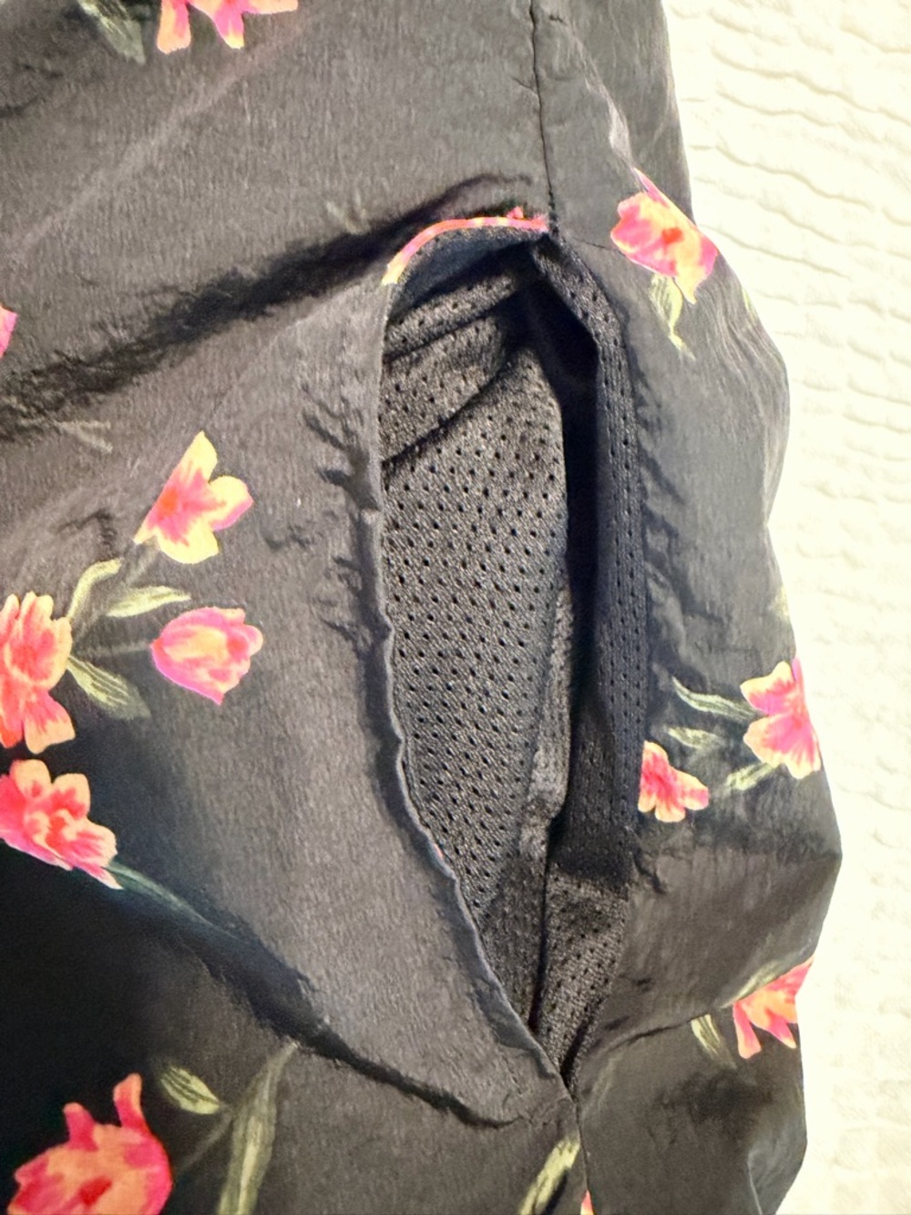 PINK Victoria’s Secret Floral Hooded Windbreaker – Lightweight Packable Jacket - Picture 13 of 13